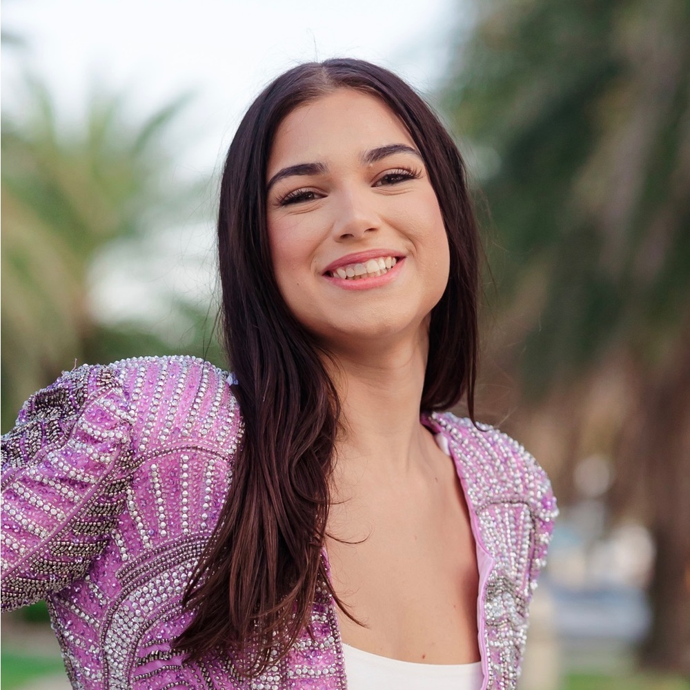 Meet your Posher, Carissa